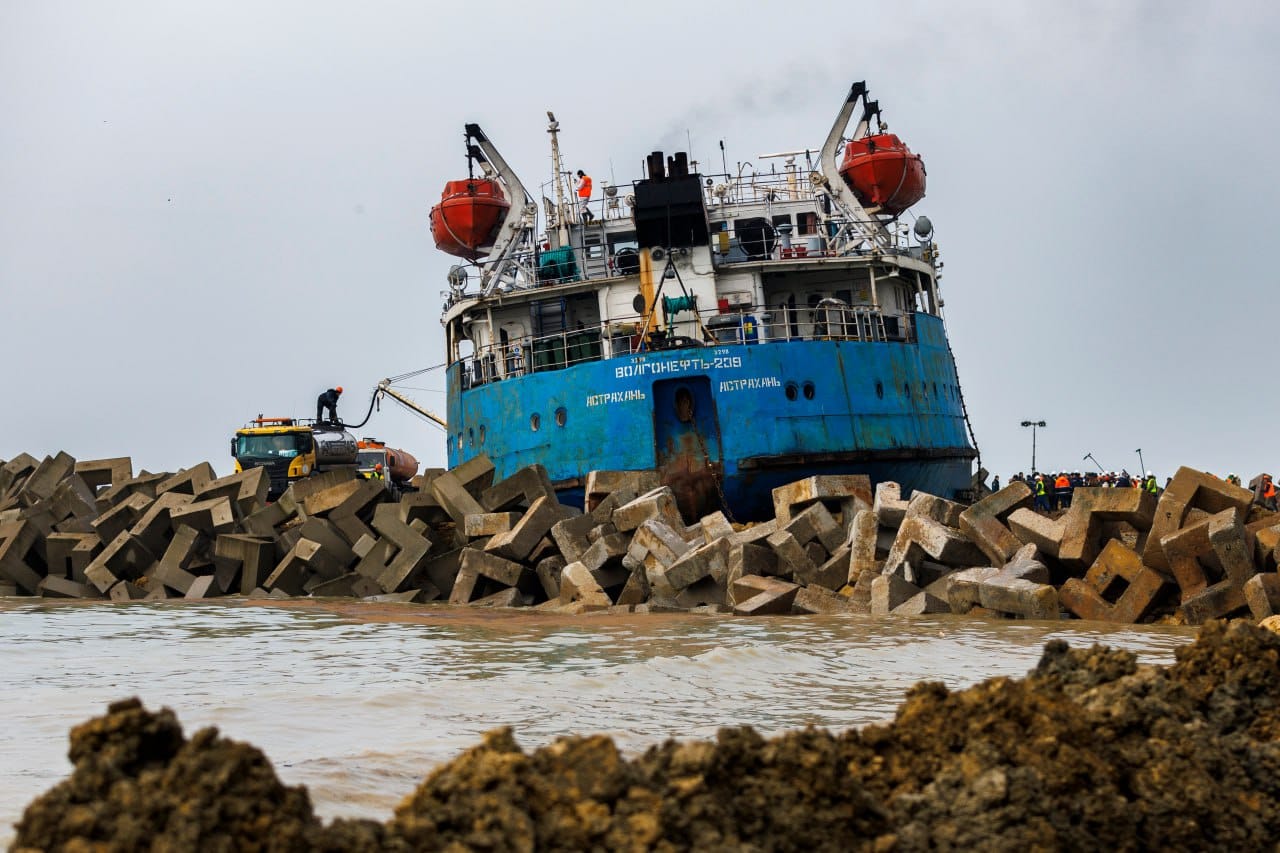 Пляжи Кубани восстановят от мазута к маю 2026-го, заявил глава Минприроды. На следующий день он пообещал привести их в порядок к этому лету