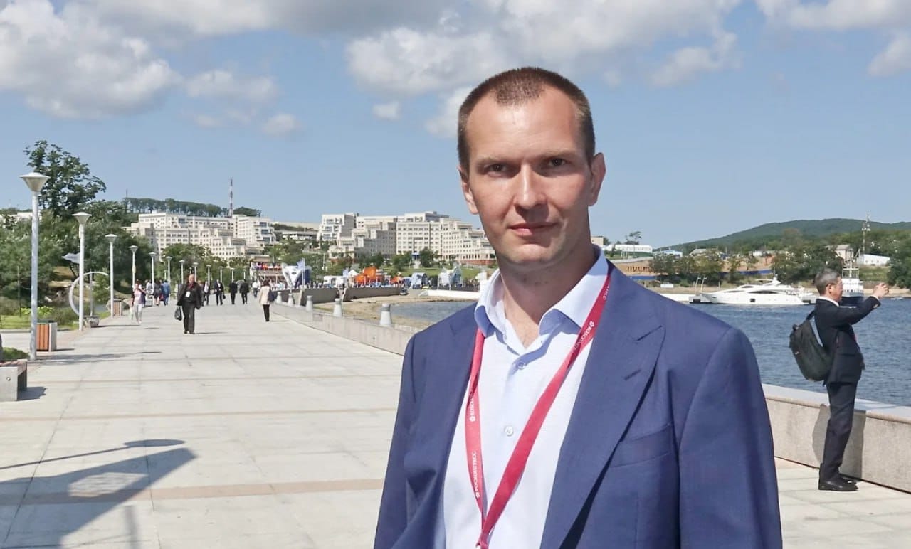 Обвиняемого в мошенничестве бывшего депутата из Приморья экстрадировали в Россию из Турции