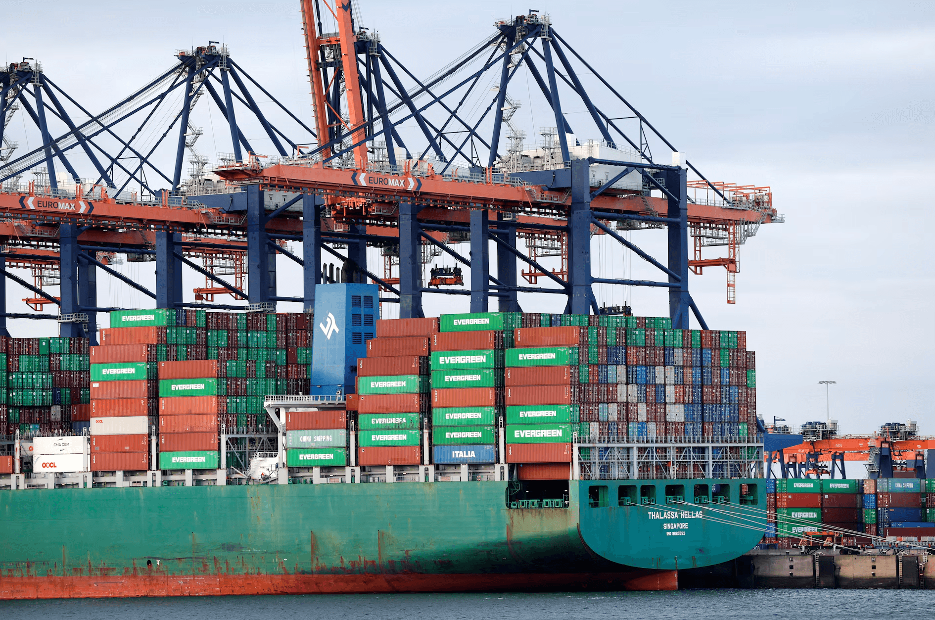 ЕС вводит ответные пошлины на часть товаров из США. В список попали виски и мотоциклы, металлы, продукты питания