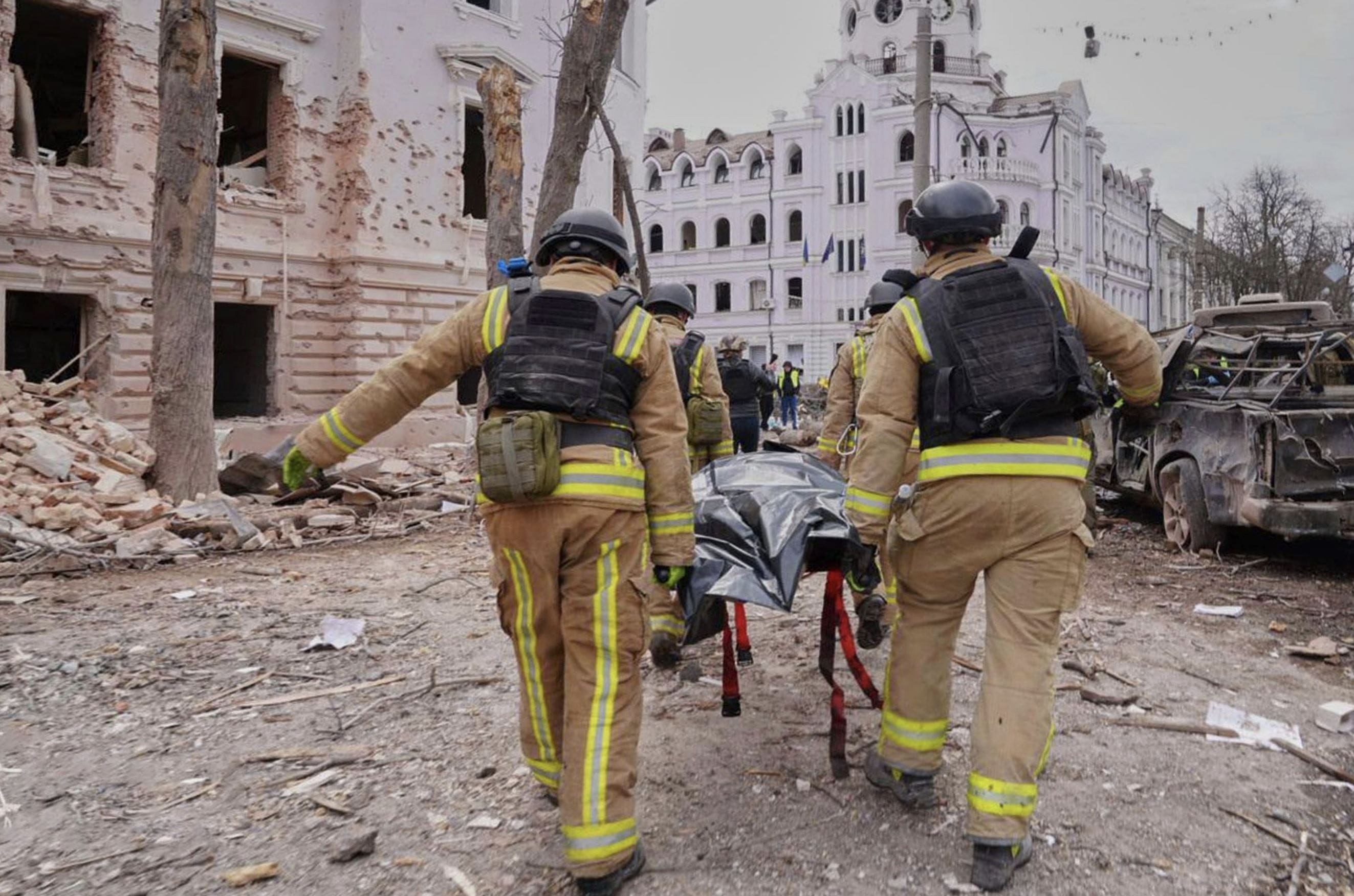 Российское Минобороны подтвердило ракетный удар по Сумам, от которого, по данным Украины, погибли более 30 человек, включая детей