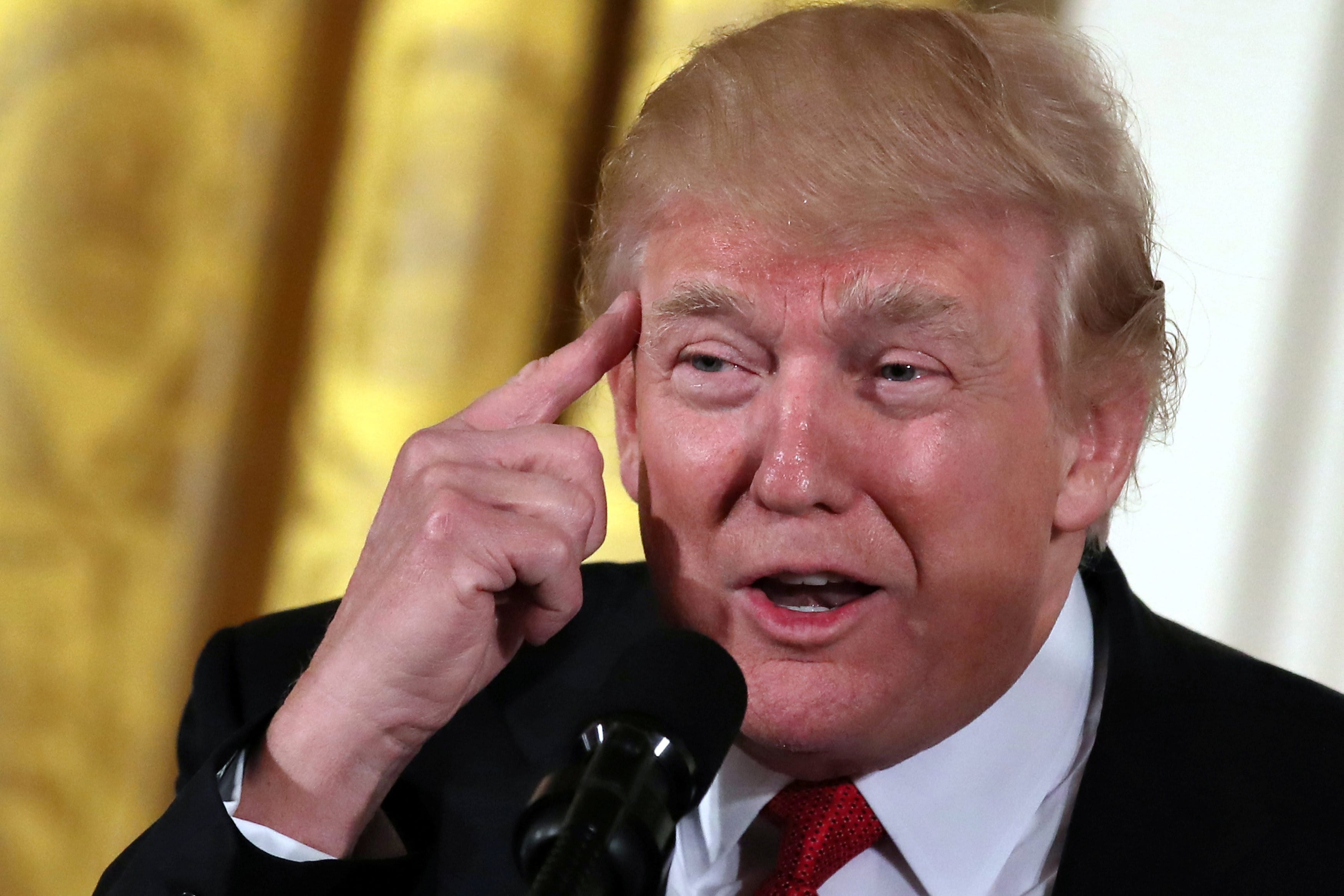 Трамп назвал падение экономики «рынком Байдена». В январе прошлого года при росте заявлял, что это «рынок Трампа»