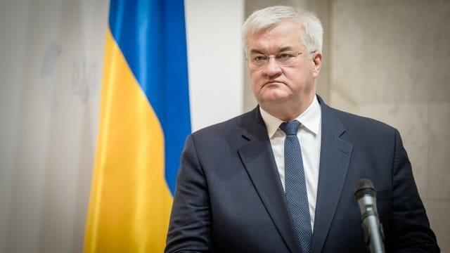 Глава МИД Украины Сибига и глава Офиса Зеленского Ермак считают, что Путин испугается ехать на переговоры в Стамбул