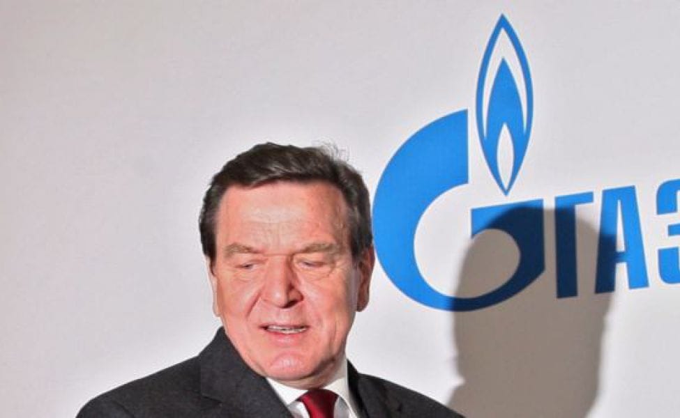 Немецкий банк Sparkasse заблокировал счет экс-канцлера ФРГ Герхарда Шредера за получение денег от «Газпрома»