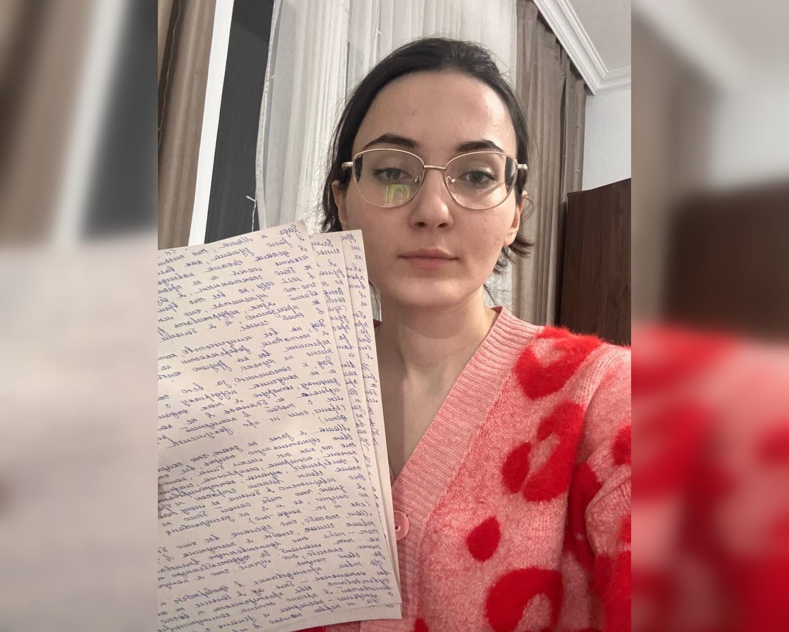 Чеченской девушке, которую родственники накануне похитили в Тбилиси, удалось от них уйти, она в безопасности