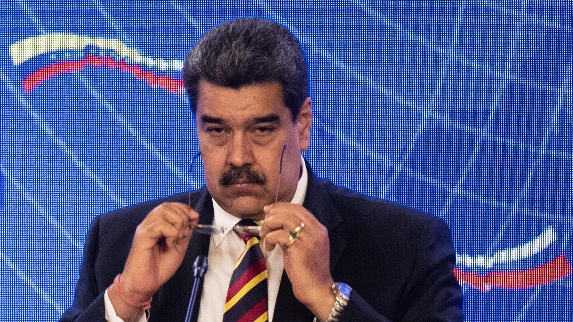 Госсекретарь США обвинил президента Венесуэлы Мадуро в руководстве наркокартелем