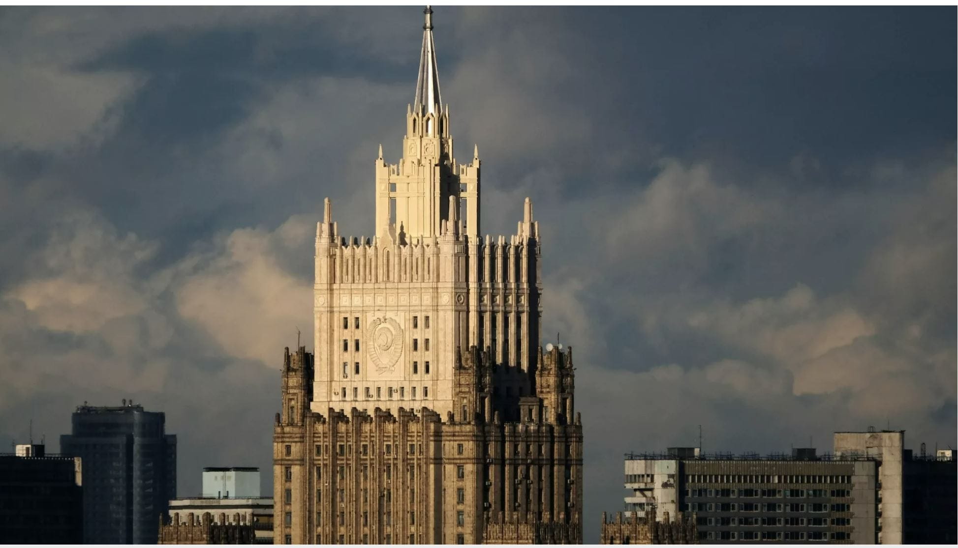 МИД РФ: Любой сценарий размещения войск НАТО в Украине категорически неприемлем для России