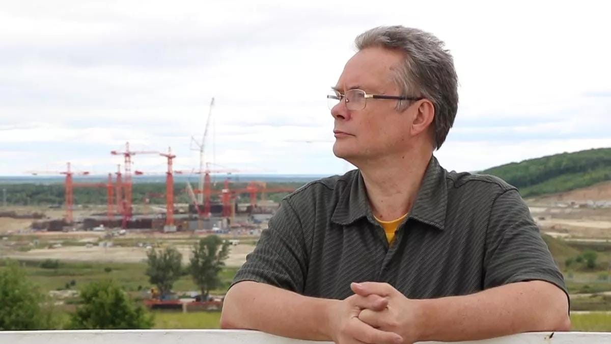 В Монголии задержан физик-ядерщик Андрей Ожаровский во время замеров радиации на старой свалке, ученого везут к границе, паспорт отобрали