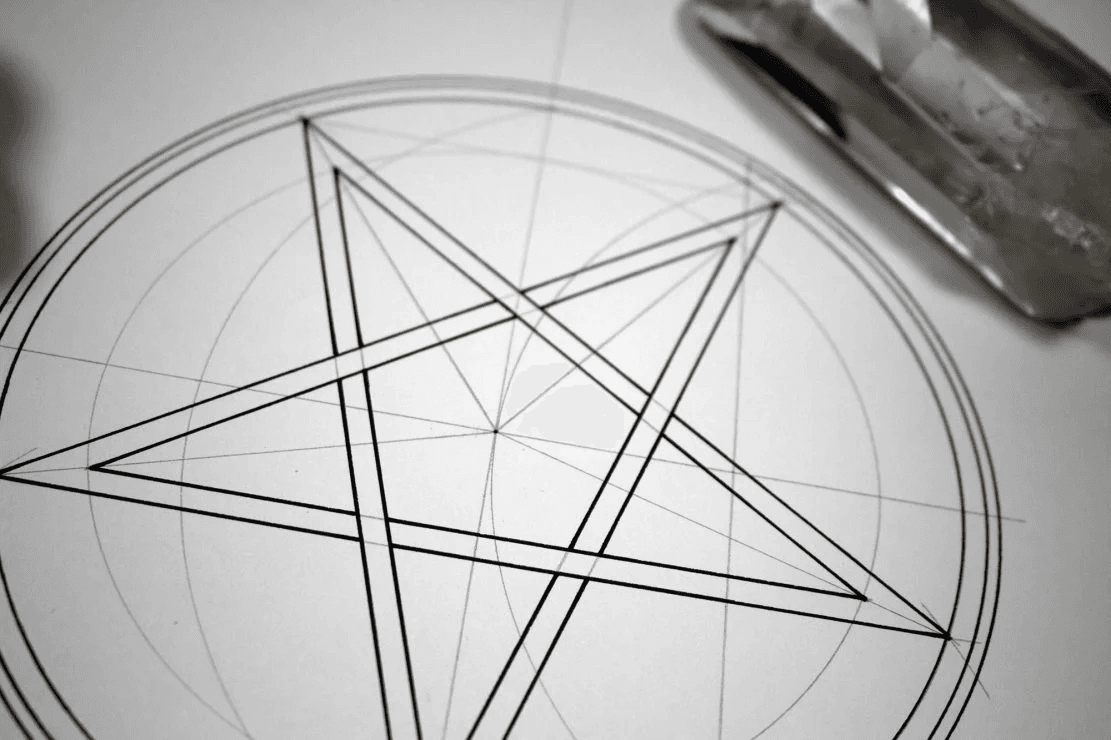 Жителю Кургана назначали штраф за «изображение сатаны». Это первый известный случай после запрета «международного движения сатанизма»