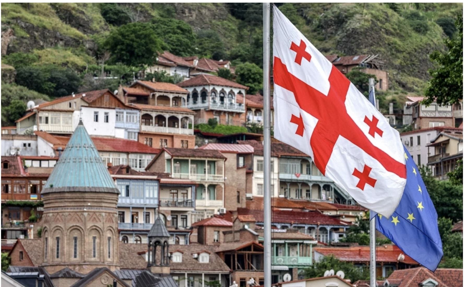 Чехия отменяет безвизовый режим для граждан Грузии со служебными и дипломатическими паспортами