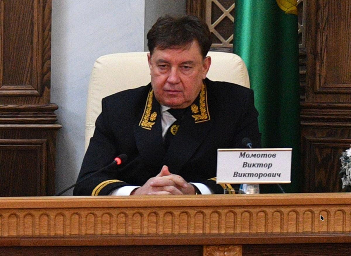 Суд в Москве арестовал все имущество председателя Совета судей России Момотова. Его бизнес-партнера арестовали в Краснодаре