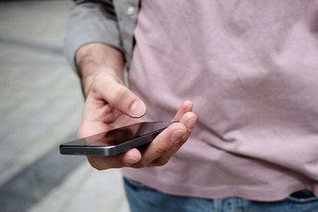 В России начали отключать мобильный интернет на иностранных сим-картах