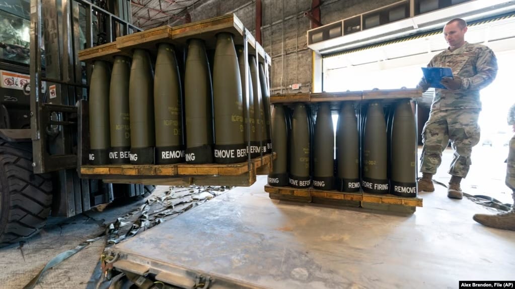 Чехия проведет ревизию военной помощи для Украины после победы правопопулистского движения ANO на выборах