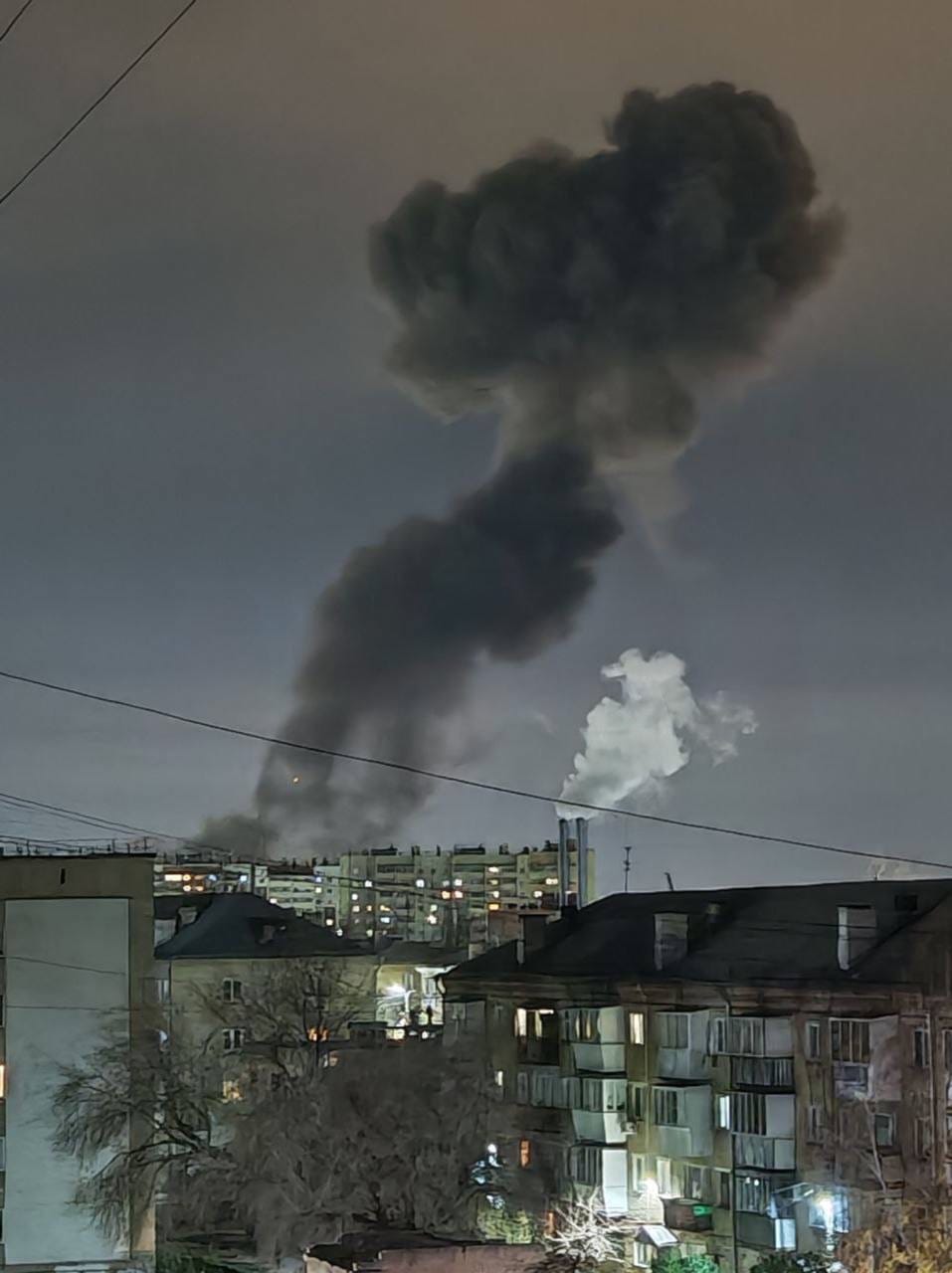 На заводе «Пластмасс» в Копейске, где производят боеприпасы, произошел взрыв. Погибли 10 человек