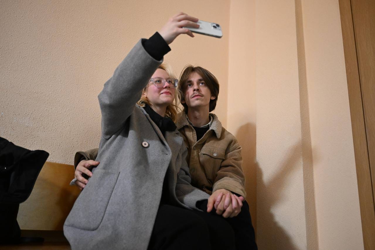 Музыкантам группы «Стоптайм» назначили новые аресты: певице Наоко и гитаристу Александру Орлову добавили по 13 суток