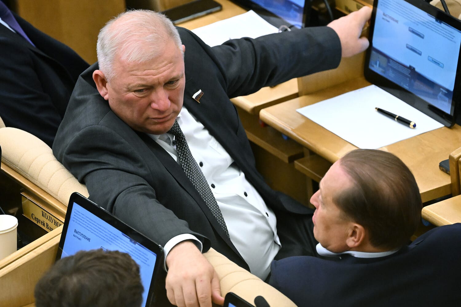 Экс-депутата Госдумы Анатолия Вороновского отправили в СИЗО по делу о взятке