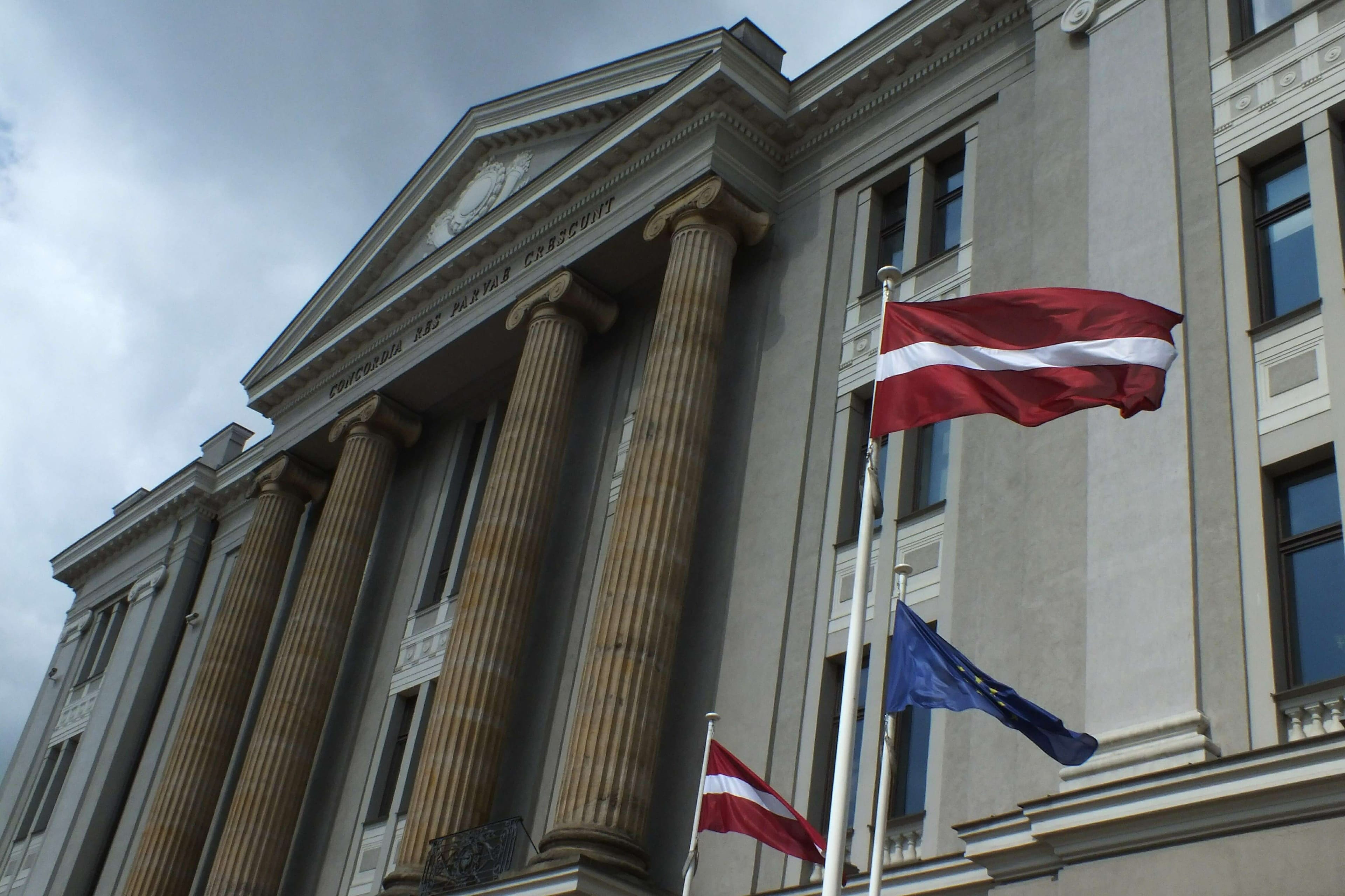 Латвия перестала выдавать визы и ВНЖ российским независимым журналистам по гуманитарным основаниям. Им рекомендовано обратиться за убежищем