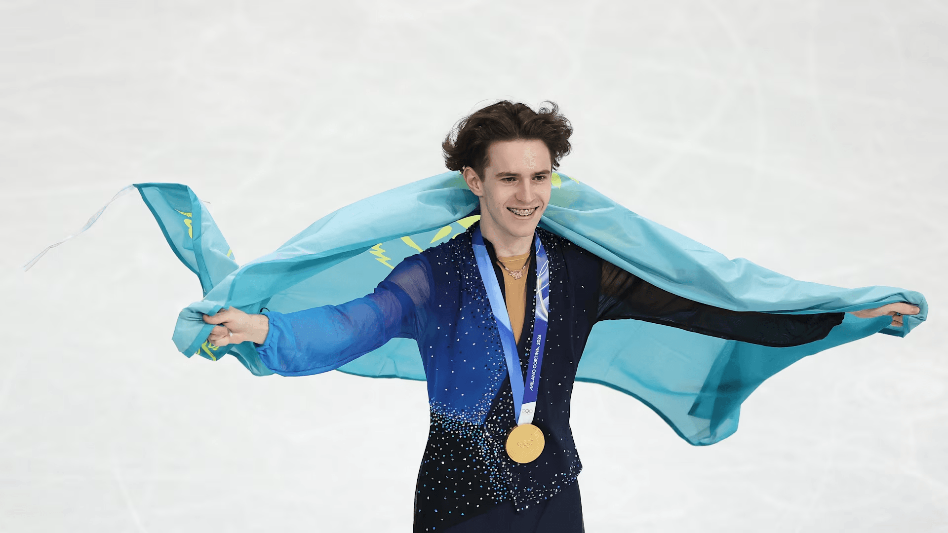 Фигурист из Казахстана Михаил Шайдоров выиграл золото Олимпиады. Спортсмен из России Петр Гуменник — на шестом месте