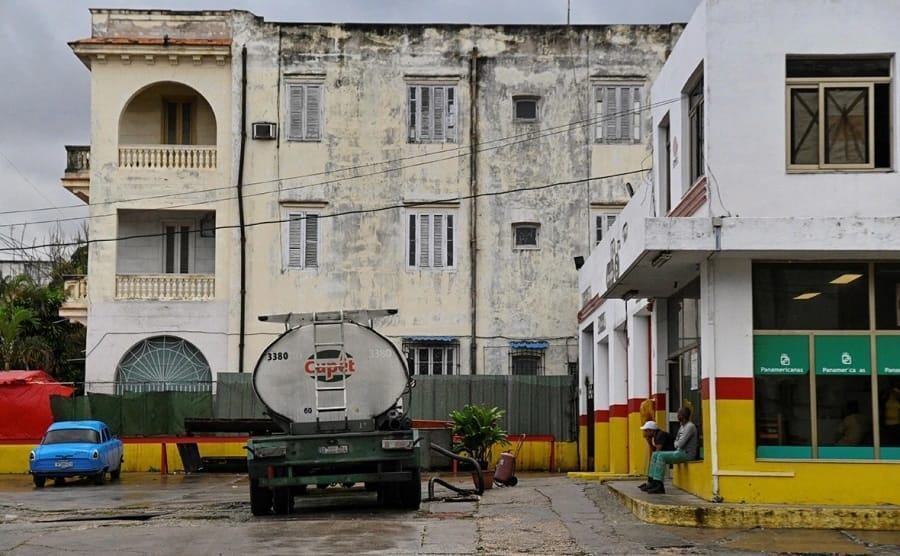 Минфин США разрешил продажу венесуэльской нефти на Кубу для гуманитарных целей