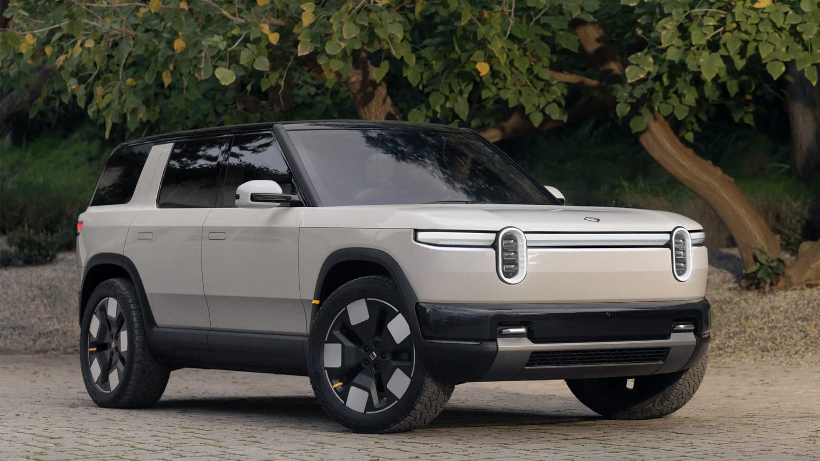 Uber вложит до $1,25 млрд в Rivian для запуска 50 тысяч роботакси в США, Канаде и Европе