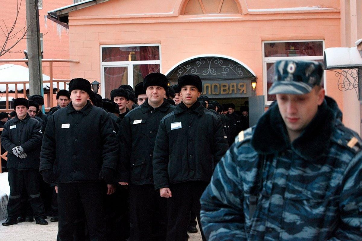В Госдуму внесен законопроект, который избавит вернувшихся с войны заключенных от обязательного надзора