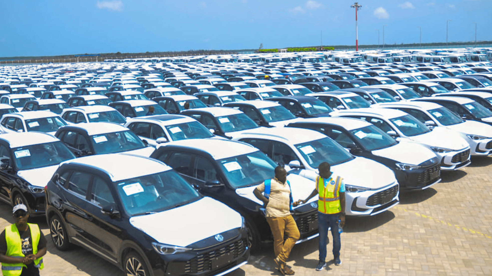 Тысячи люксовых автомобилей застряли на острове в Кении из-за войны на Ближнем Востоке — Bild