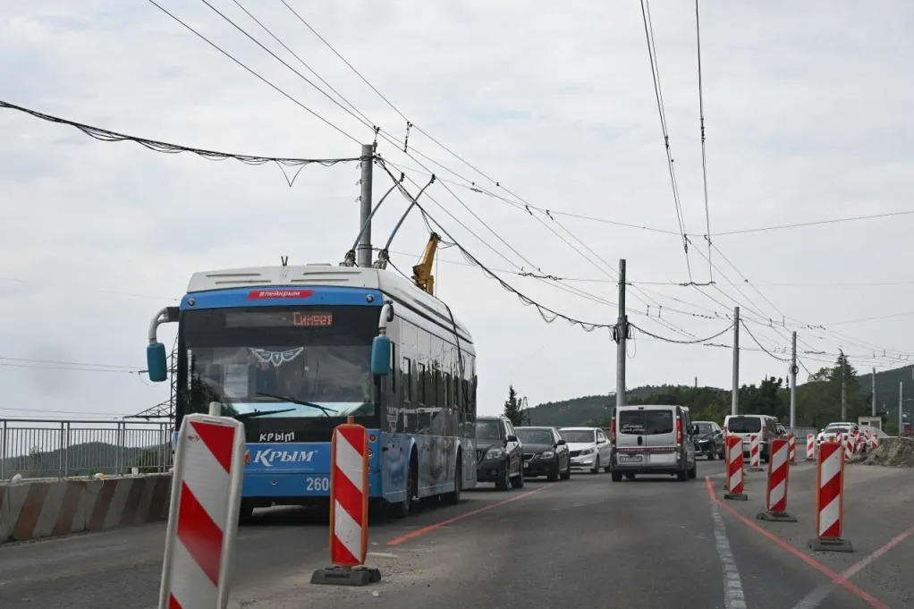 В Крыму из-за отсутствия электричества остановили троллейбусы между Симферополем, Алуштой и Перевальным