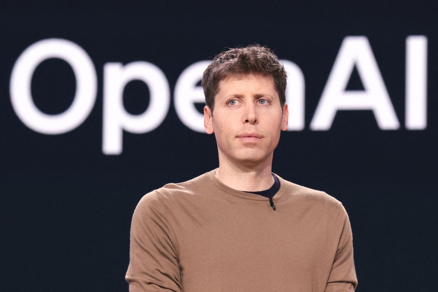 FT: OpenAI собирается передать властям США 5% своей доли