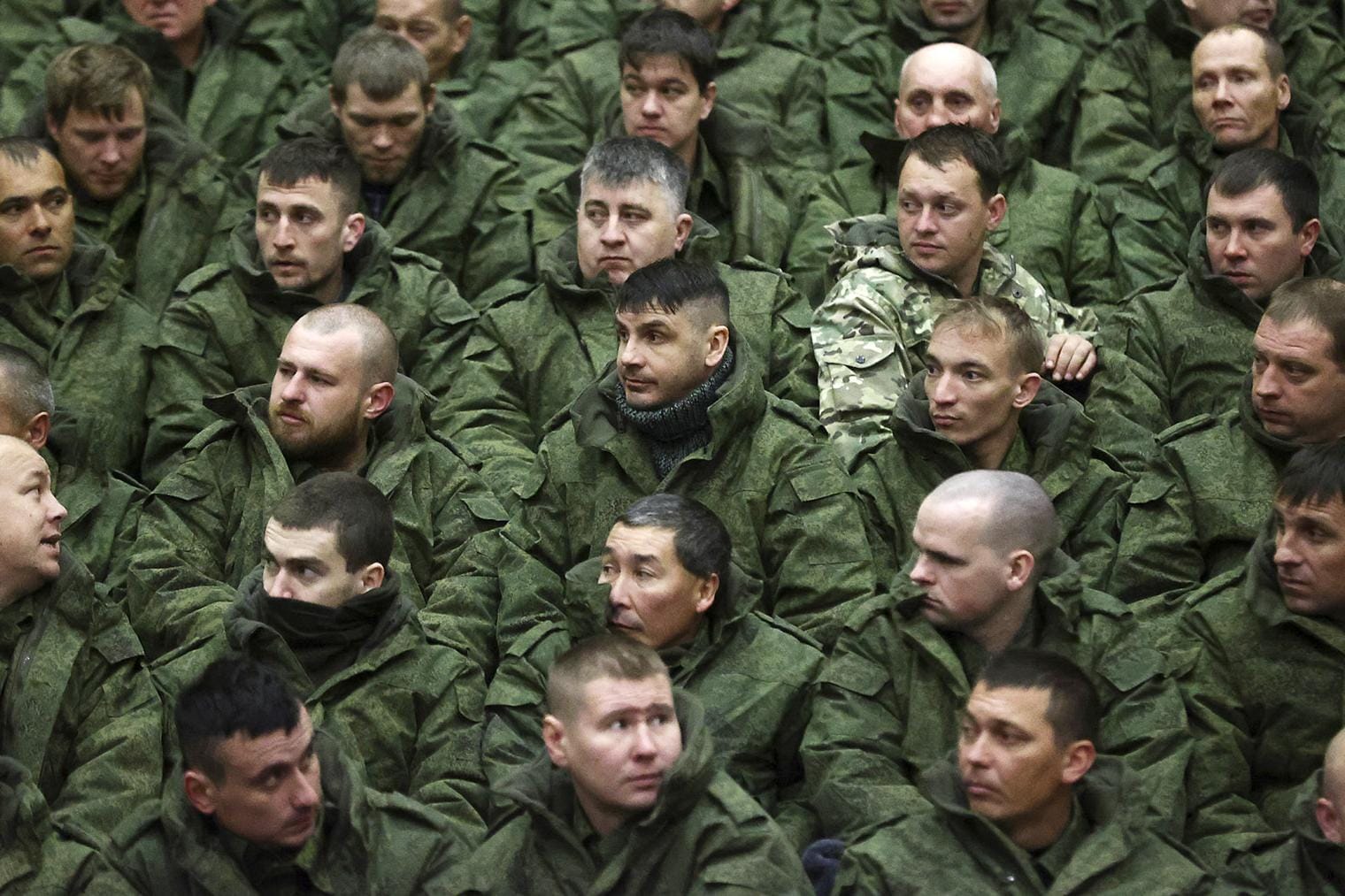 Три деловых издания для бухгалтеров и HR-специалистов опубликовали обзоры о ведении воинского учета при мобилизации