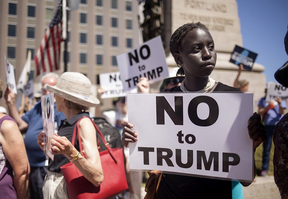 Акция протеста против Трампа в Портленде переросла в беспорядки