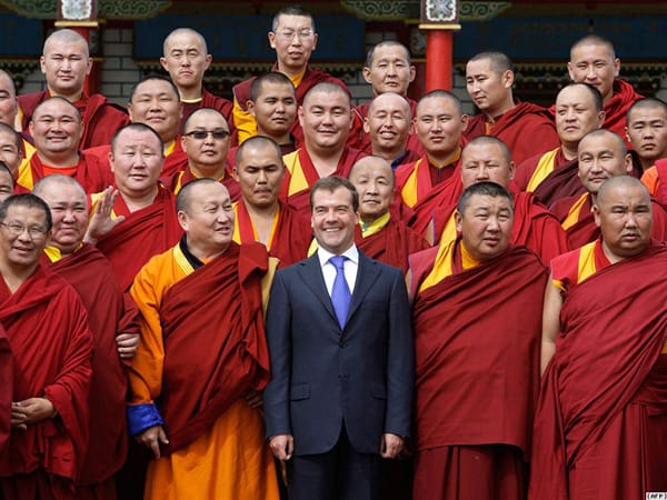 Фемида vs Будда. Как Роспотребнадзор запретил древний буддистский текст за пропаганду суицида