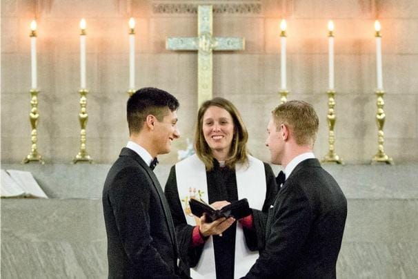 РПЦ разорвала отношения с протестантами Франции и Шотландии из-за однополых браков