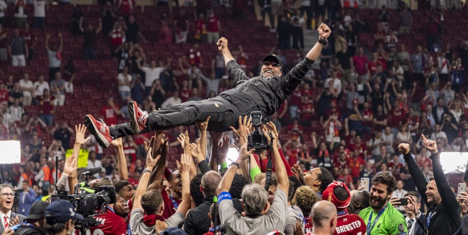 «Ливерпуль» стал чемпионом Англии впервые за 30 лет