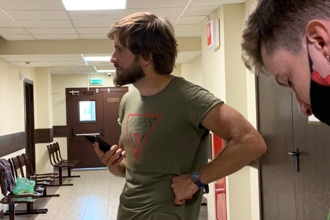 Петру Верзилову предъявили обвинение по делу о двойном гражданстве