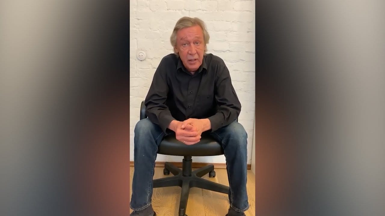 «Нет больше никакого Ефремова». Актер записал видеообращение после ДТП