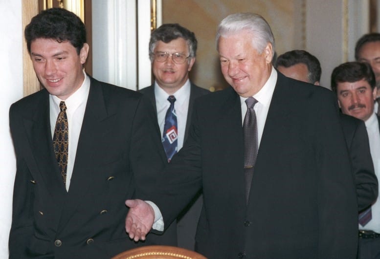 20 лет спустив. Владимир Милов о том, что было бы с Россией, если бы преемником Ельцина стал не Путин, а Немцов