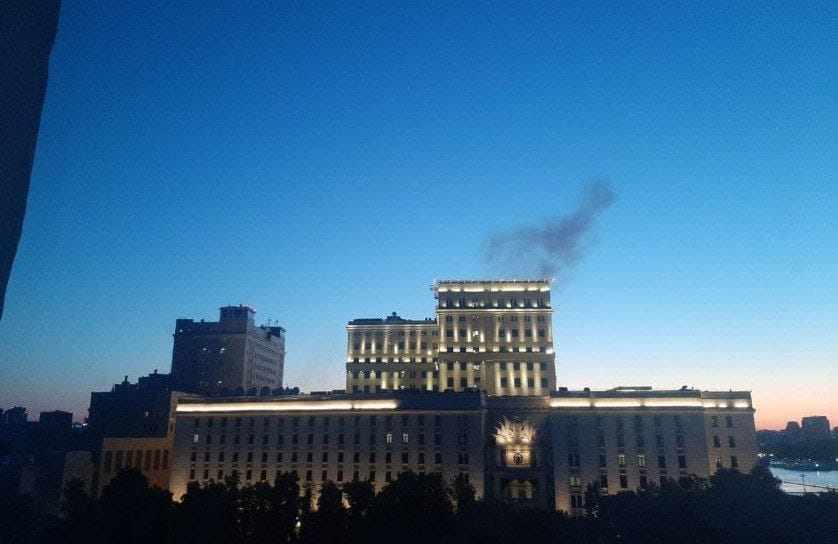 Moscow attacked by drones, one crashes into building near GRU hackers' headquarters