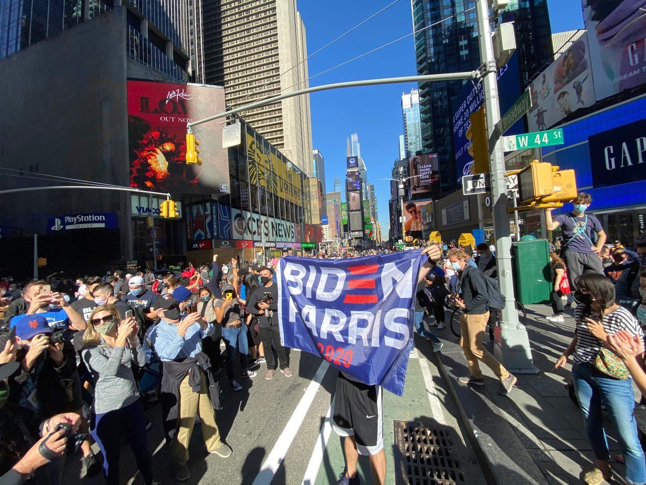 На Times Square в Нью Йорке
