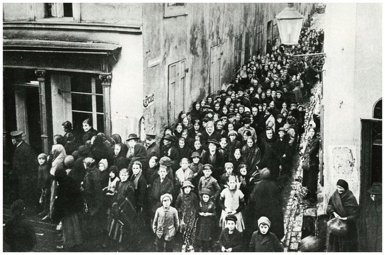 Очередь за едой в Берлине, 1916/1917