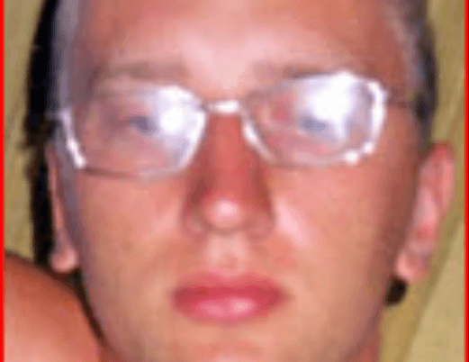 максим степанович находится в психушке