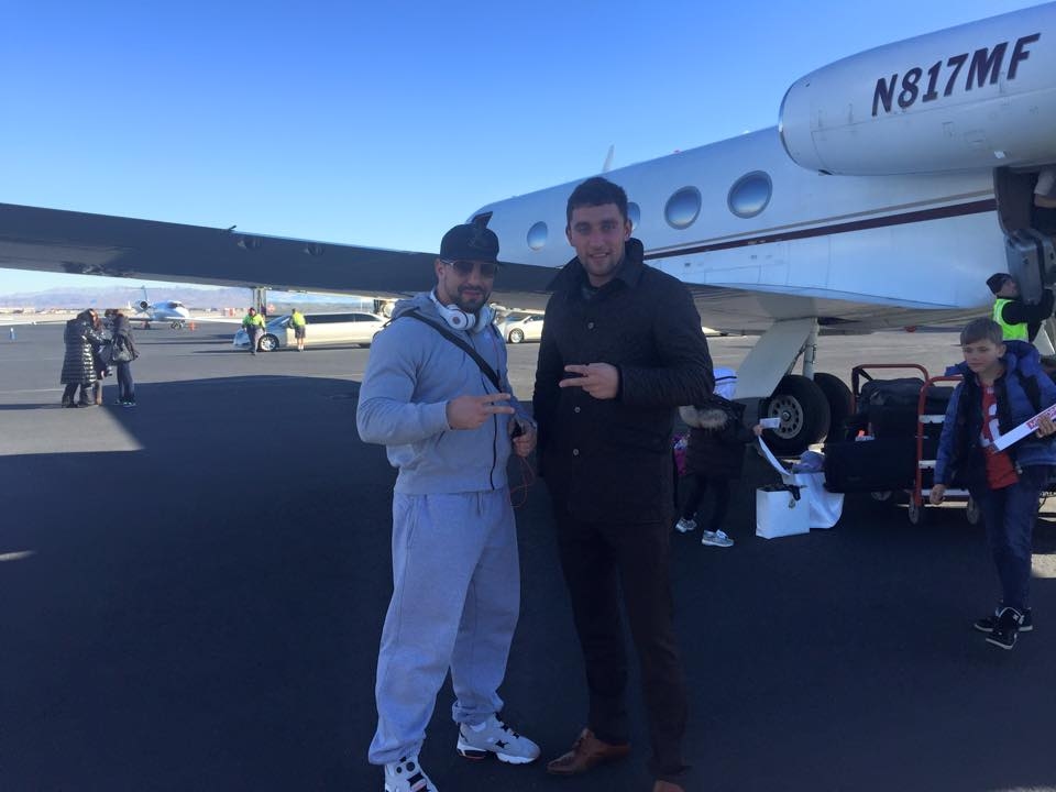 бизнес-джет и Чоулз