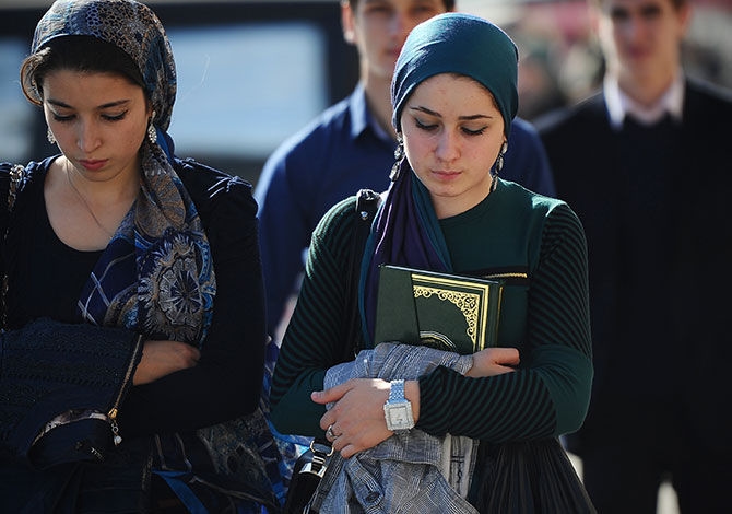 1360748754_056100_43