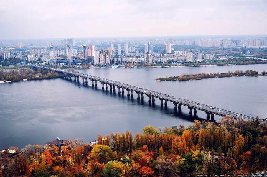 Днепр в черте города Киева