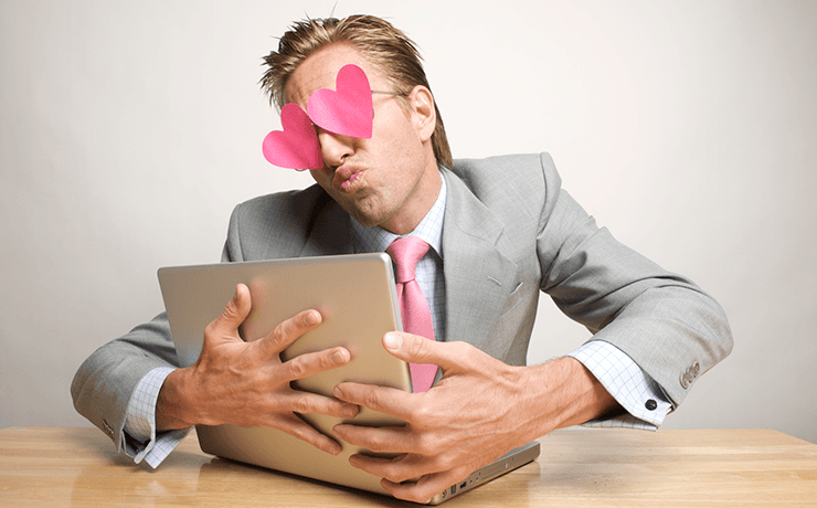 Романтические аферы наносят самый большой ущерб из всех видов обмана в США