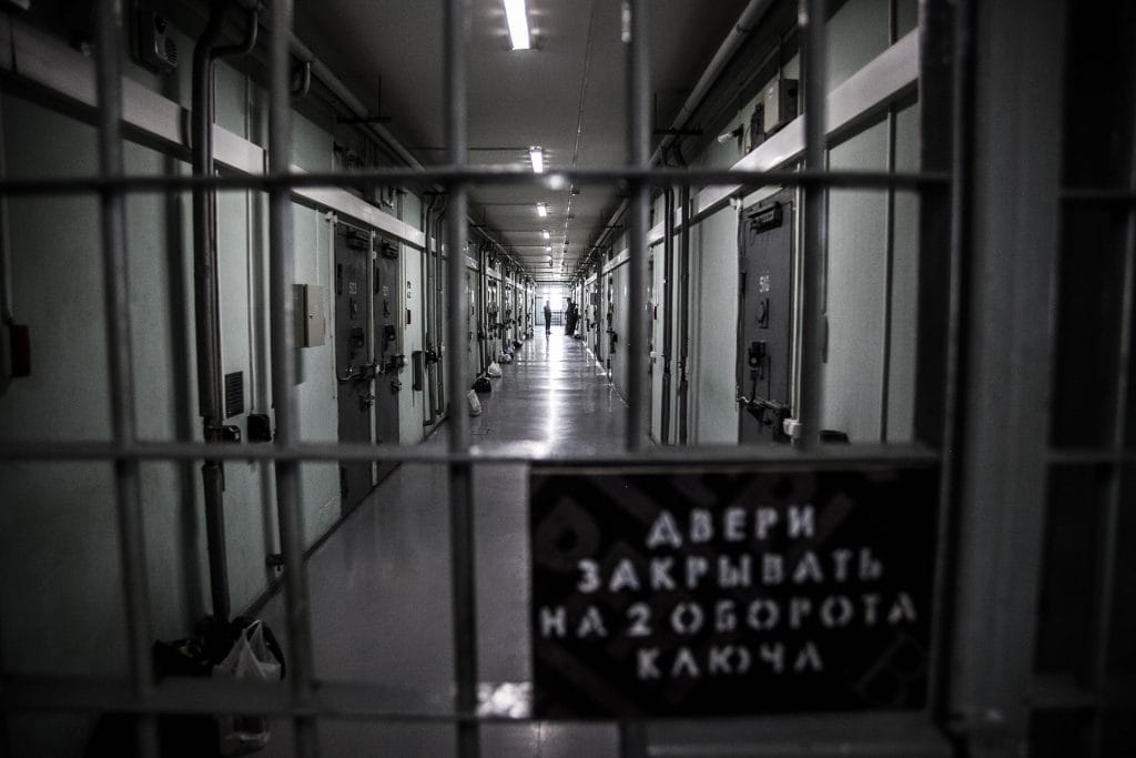 НКВД возвращается. Как ФСБ пытает подростков и антифашистов, фабрикуя уголовные дела о терроризме