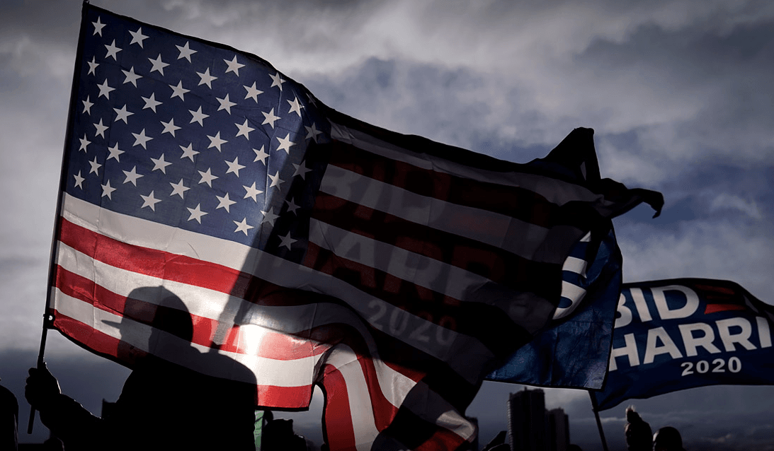 Ответственный за контроль за выборами президента чиновник Минюста США подал в отставку