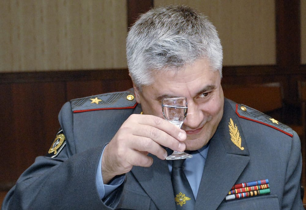 «Собеседник» нашел у семьи главы МВД Колокольцева поместье на Рублевке, расположенное между дворцом Шувалова и усадьбой Абрамовича