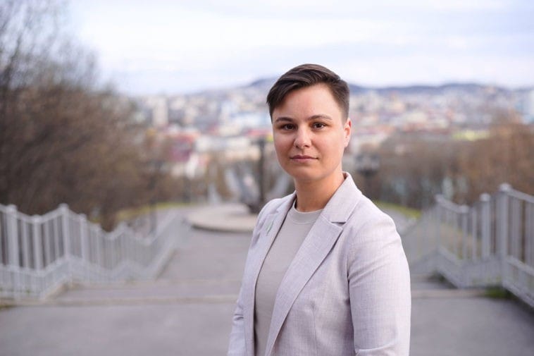 Принудительно госпитализированную экс‑главу мурманского штаба Навального Грудину задержали после выписки из больницы