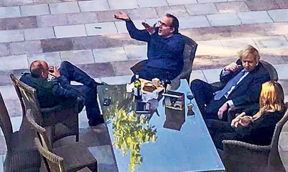 Пир во время локдауна. Борису Джонсону прощали многое, но вечеринки во время карантина могут лишить его поста