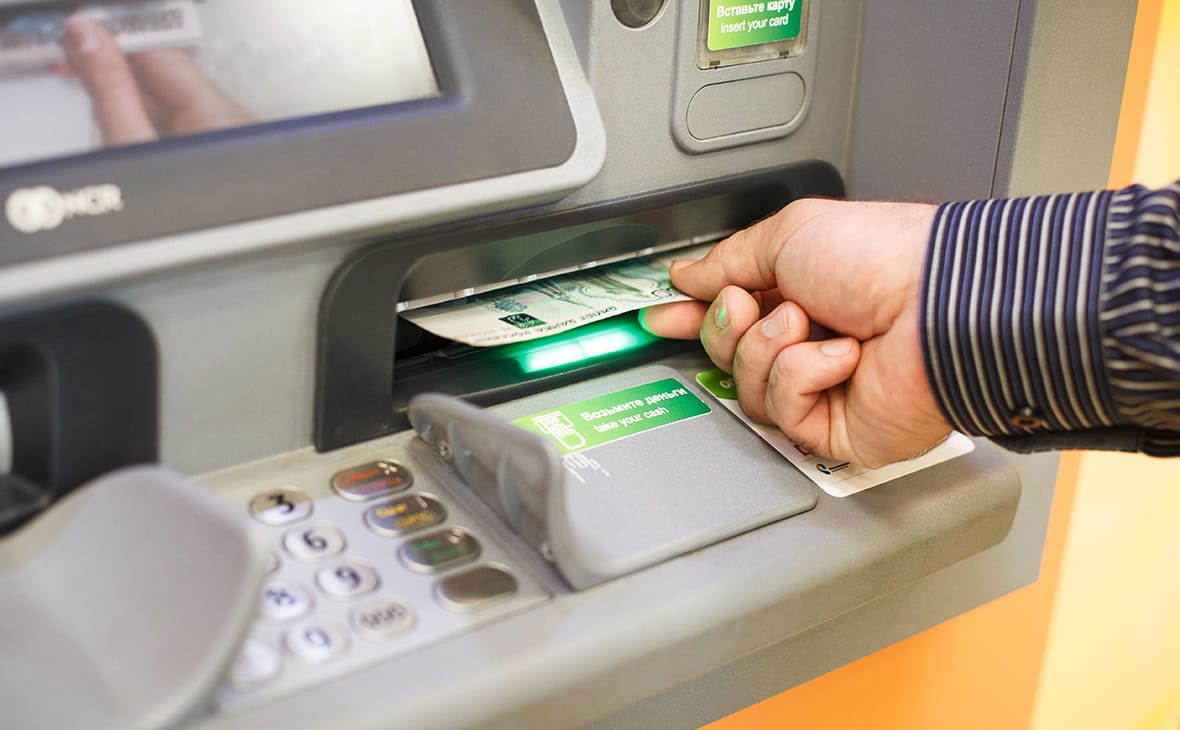 Российские банкоматы не смогли заменить американские