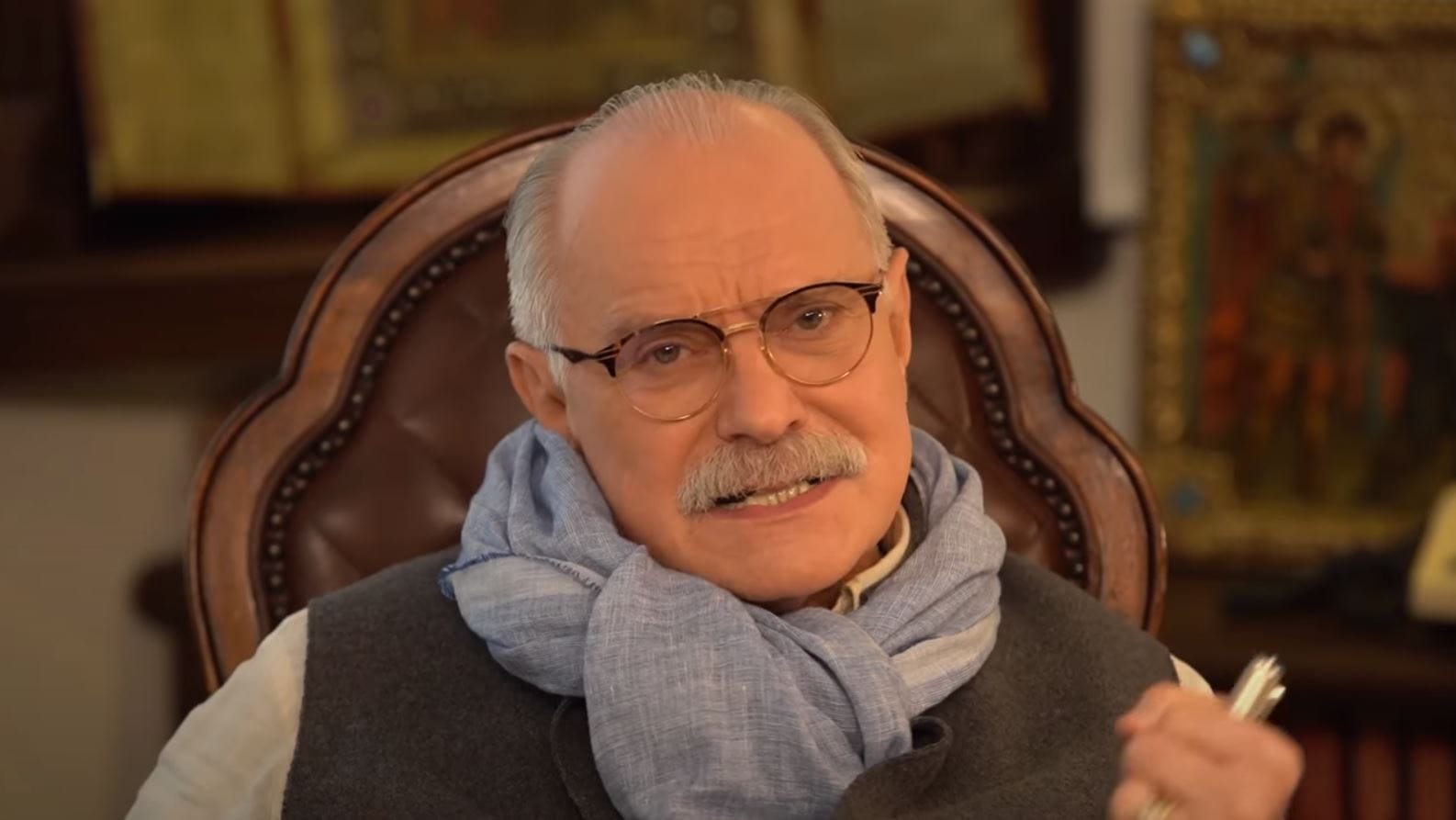 Михалков попросил Мишустина на время освободить кинематографистов от мобилизации